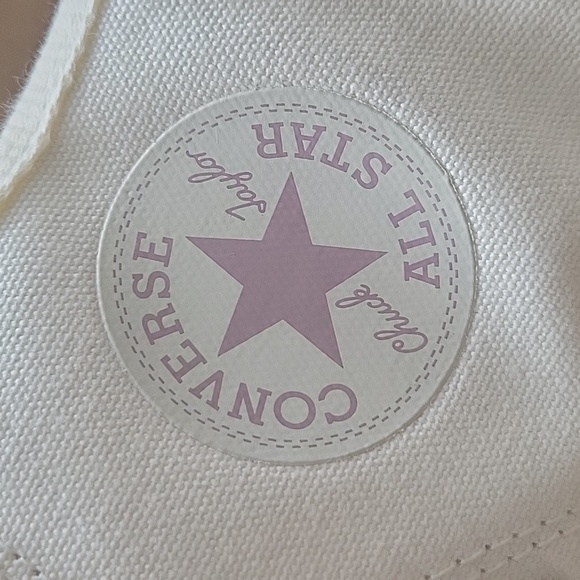 Converse high top Brand new. - Picture 3 of 15